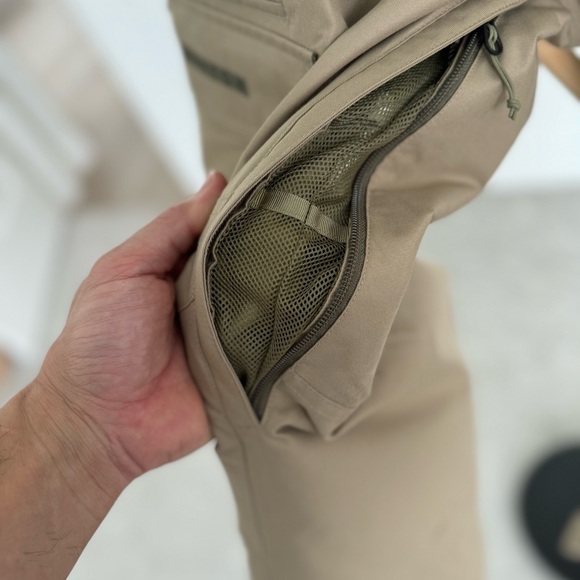 Men's Burton Cargo 2L Pants (Short) - Picture 9 of 13